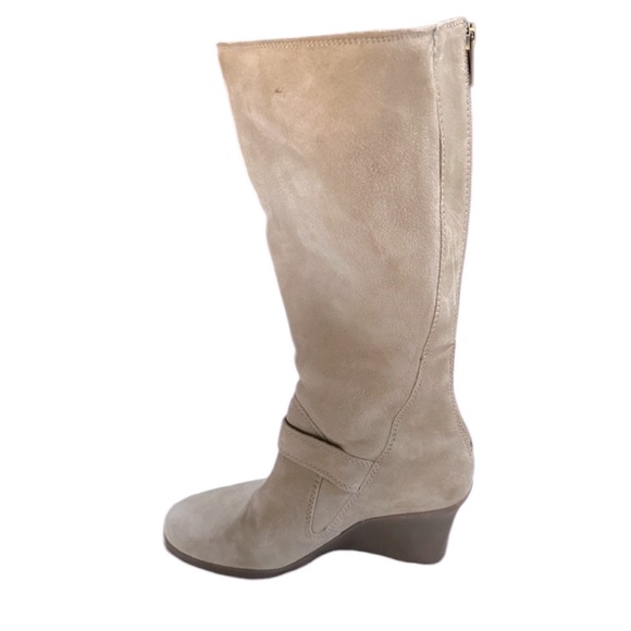Natural Suede Wedge UGG Boots Side Buckle RearZipper Fully Lined Size 7 NWOT - Picture 7 of 12